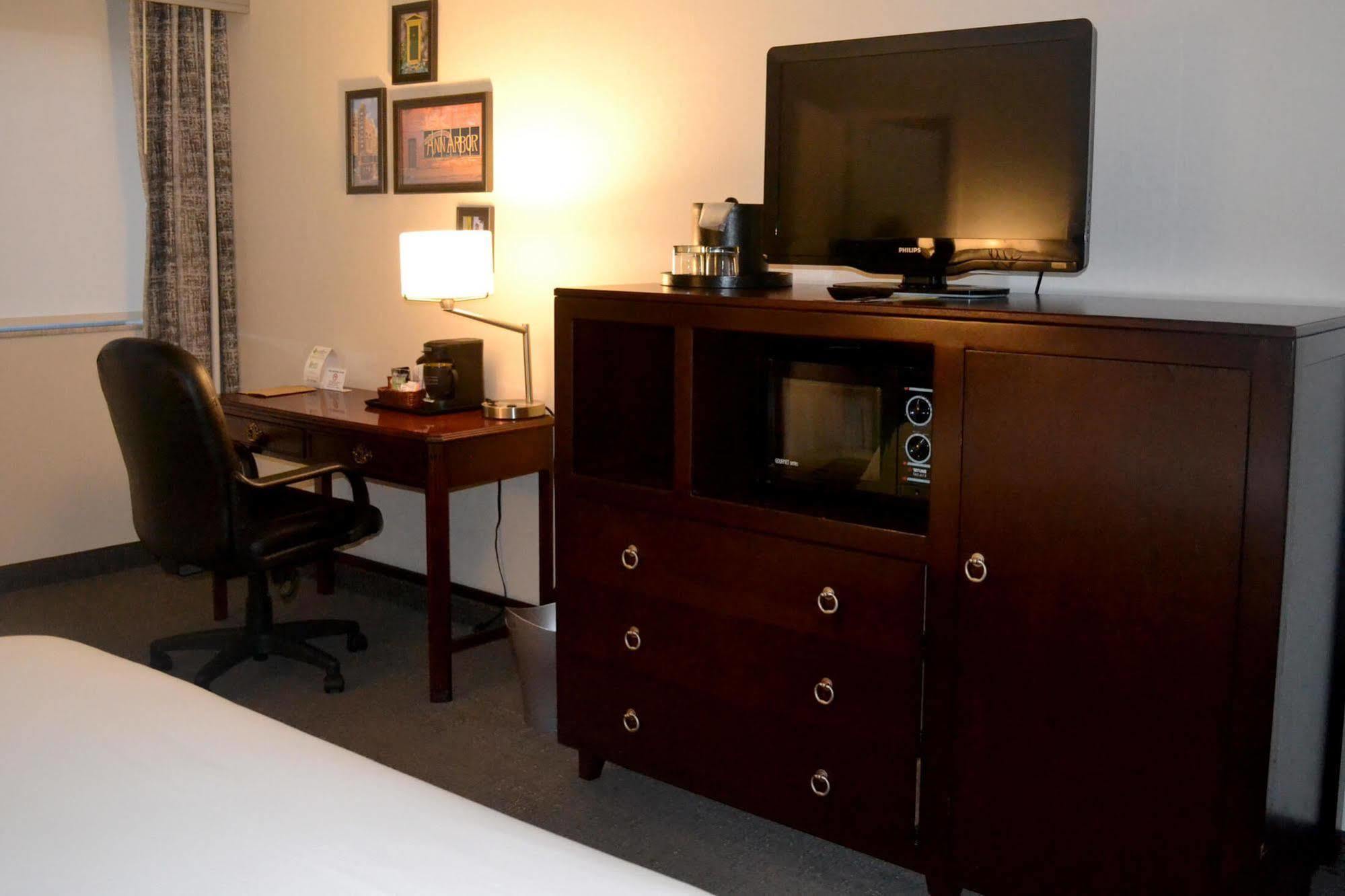 The Kensington Hotel Ann Arbor Extérieur photo