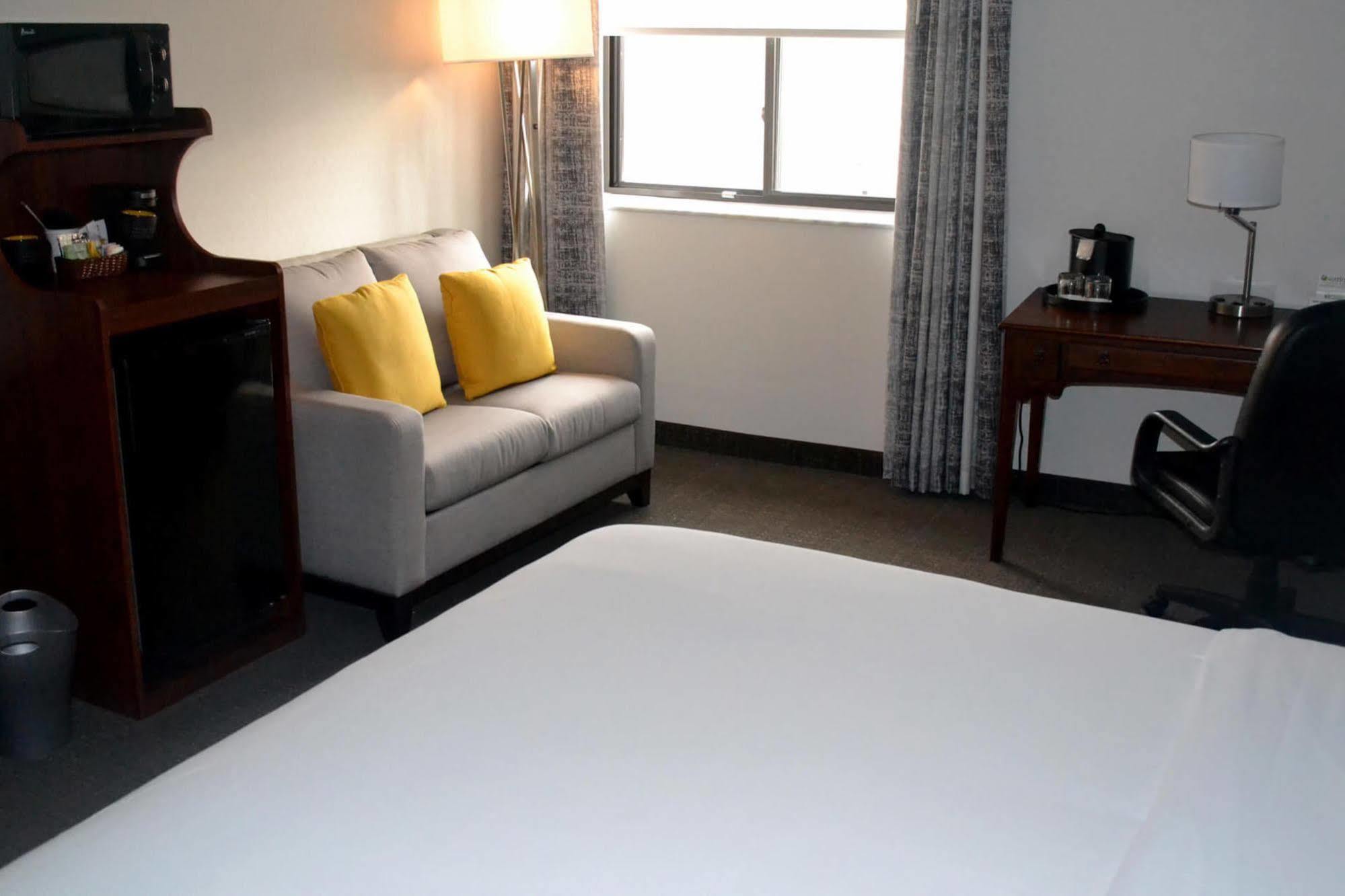 The Kensington Hotel Ann Arbor Extérieur photo